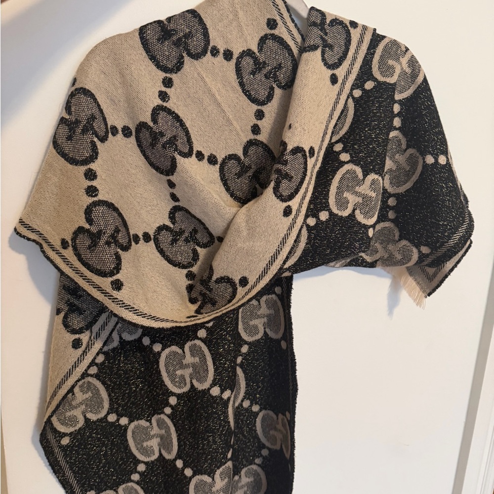 Gucci Black and Beige GG Monogram Wool Blend Scarf